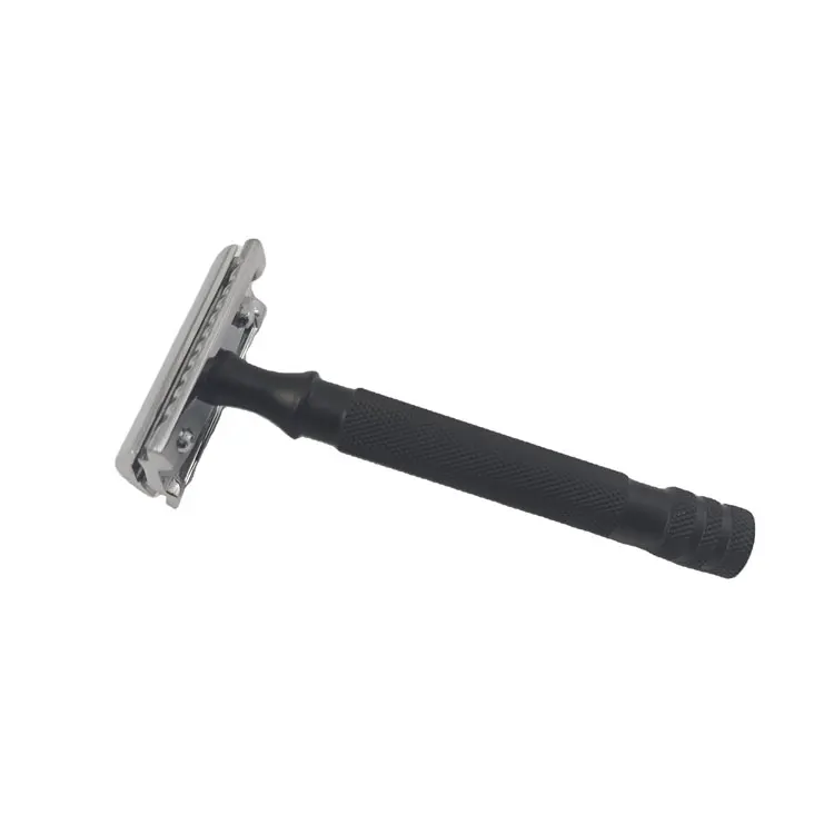 Stainless Steel Black Coated Handle Safety Razor With Double Edge Blade Design For Professional Wet Shaving And Grooming