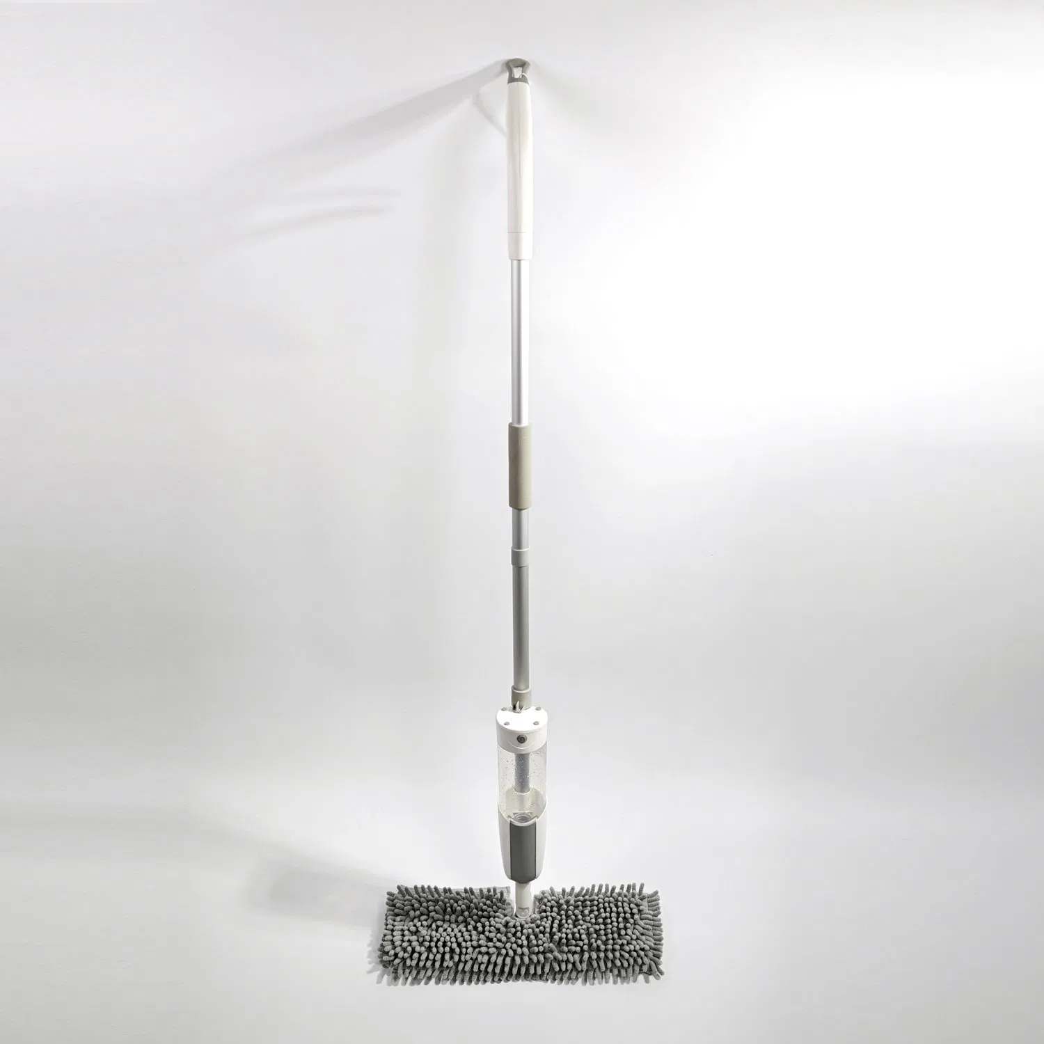 Aluminum Microfiber Spray Mop with Long Handle for Floor Cleaning